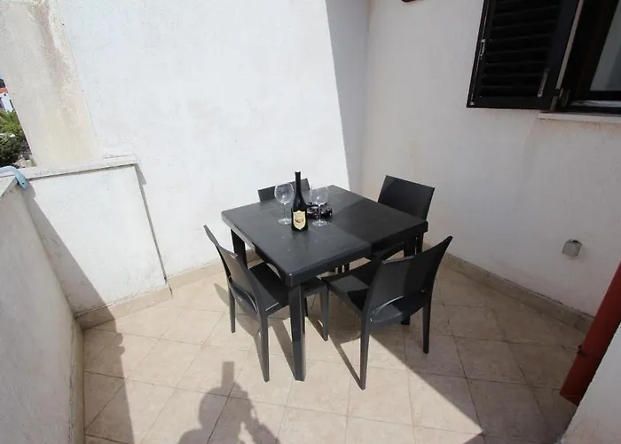 Apartments Milena